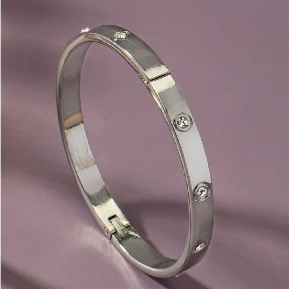 Silver Rhinestone Bangle (7107)